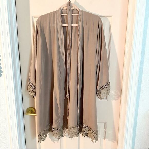$5 SALE Light Brown crochet hem robe - Picture 1 of 5